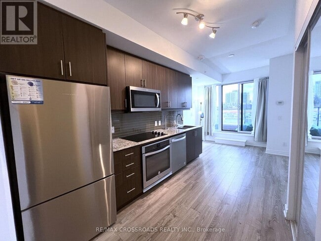 Photo du bâtiment - 9618 Yonge St