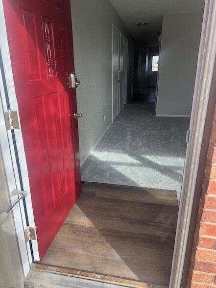 Foto del edificio - 315 Ryans Way