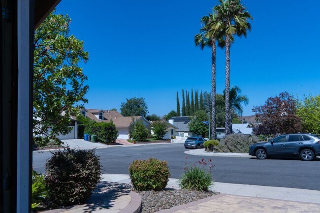 Foto del edificio - 5445 Sunvalley Ct