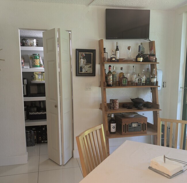Foto del edificio - 8075 SW 107th Ave