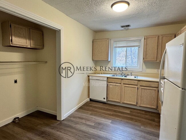 Building Photo - 109 Botley Ln