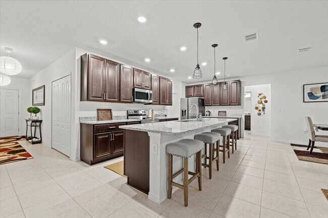 Foto del edificio - 701 NE Perch Ln