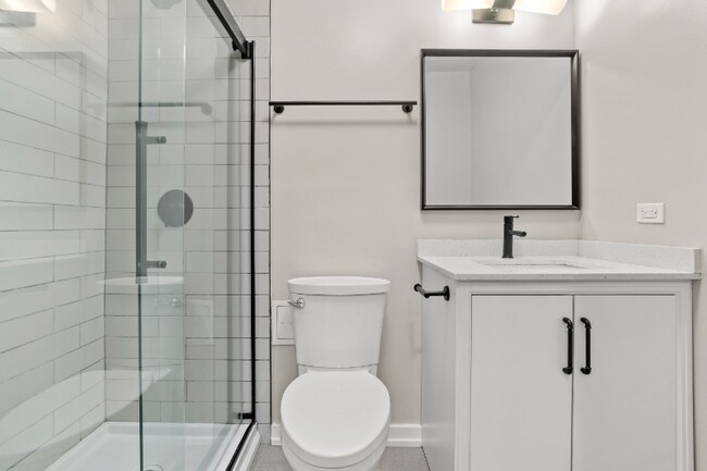 Building Photo - 1215 S Michigan Ave