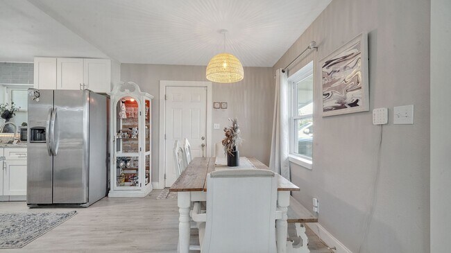 Foto del edificio - Cozy Remodeled 3/2 in North Orlando! Available February 2026!