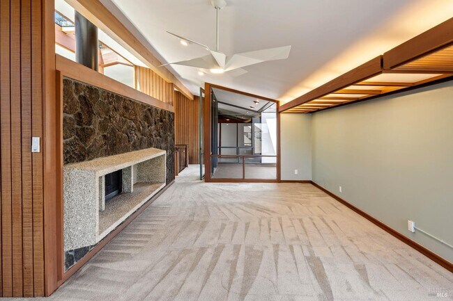 Foto del edificio - 100 Wimbledon Way