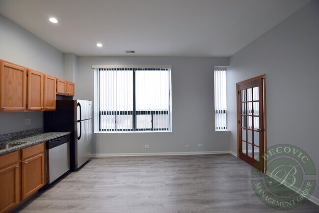 Foto del edificio - 2451 W Howard St