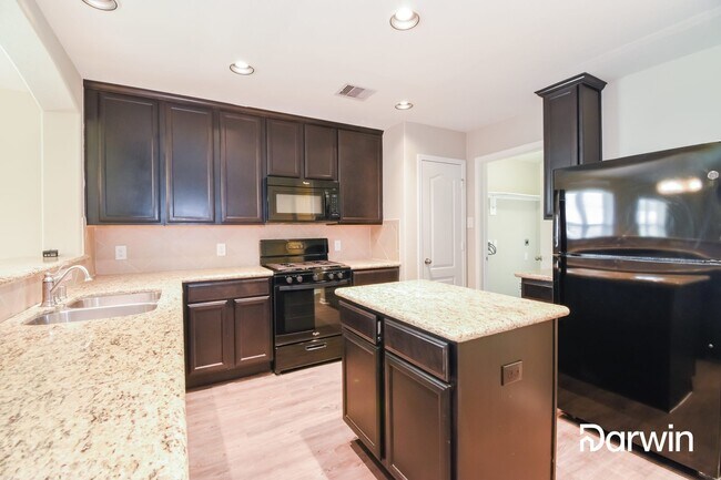 Building Photo - 5219 Lagoon Ct
