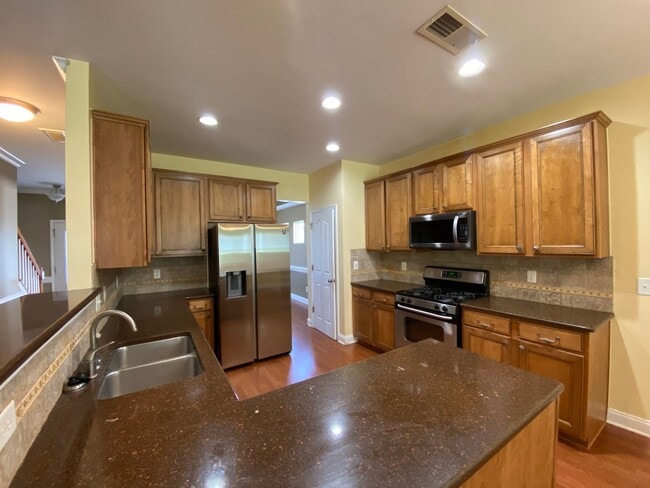 Building Photo - 115 N Field Dr