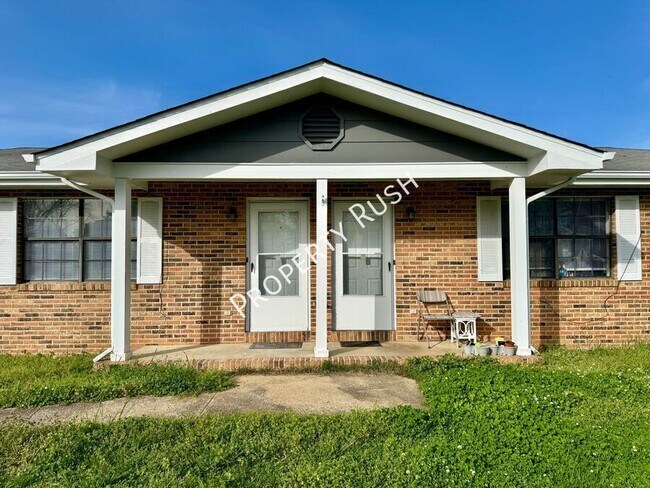 Foto del edificio - 5009 Marylin Ln