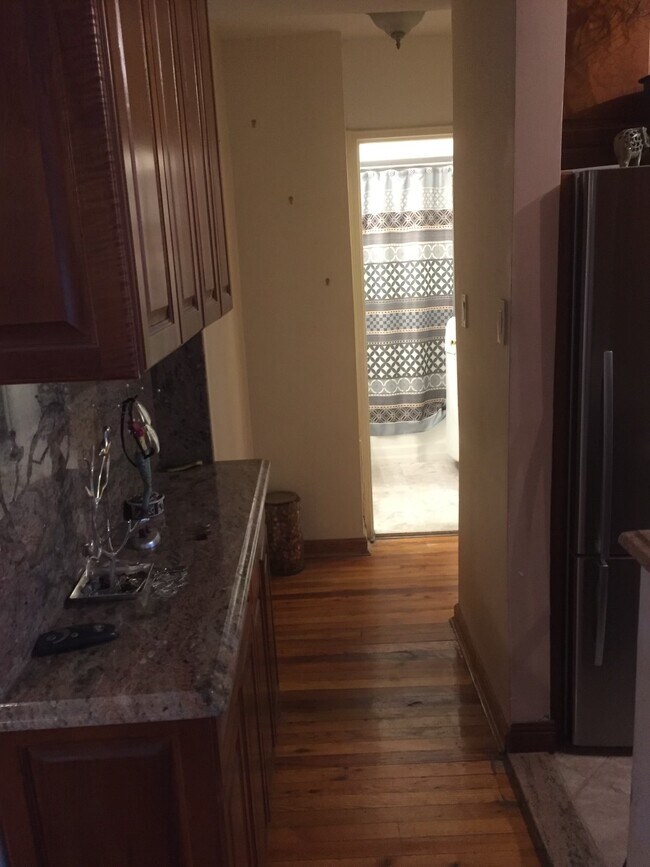 Foto del edificio - 2121 Shore Pkwy