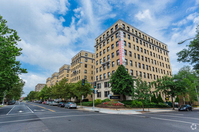 Building Photo - The Argonne