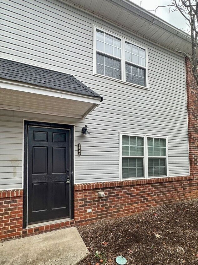 Primary Photo - 2BD/1.5BA Unit at Pinecrest Apartments in ...