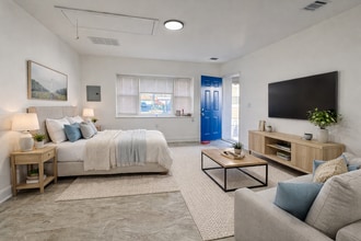 Building Photo - 130 Franklin St