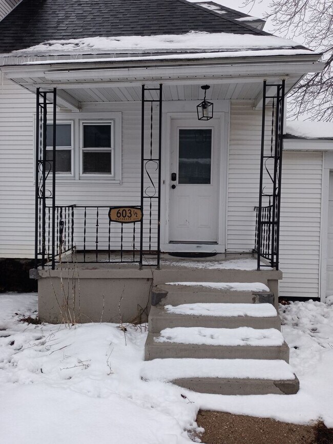 Foto del edificio - 1-603 1/2 N Superior Ave