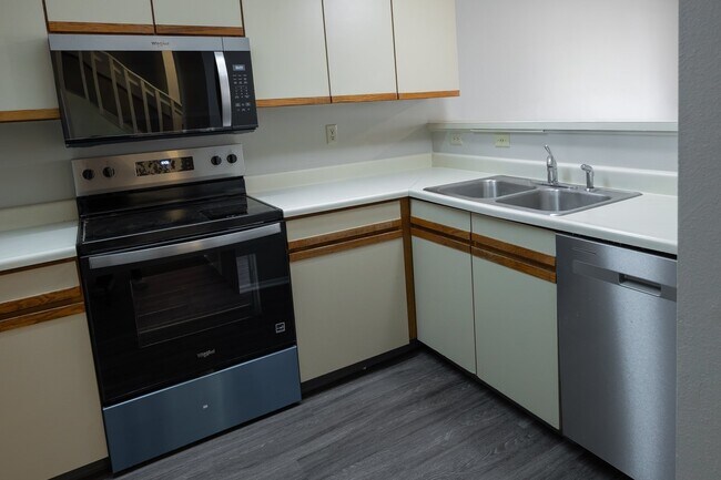 Foto del edificio - 3441 Atlantic Dr