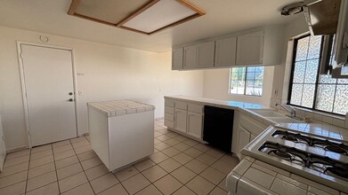 Building Photo - 4100 Barnstaple Ct
