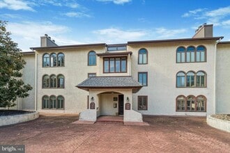 Building Photo - 301 Browning Ln