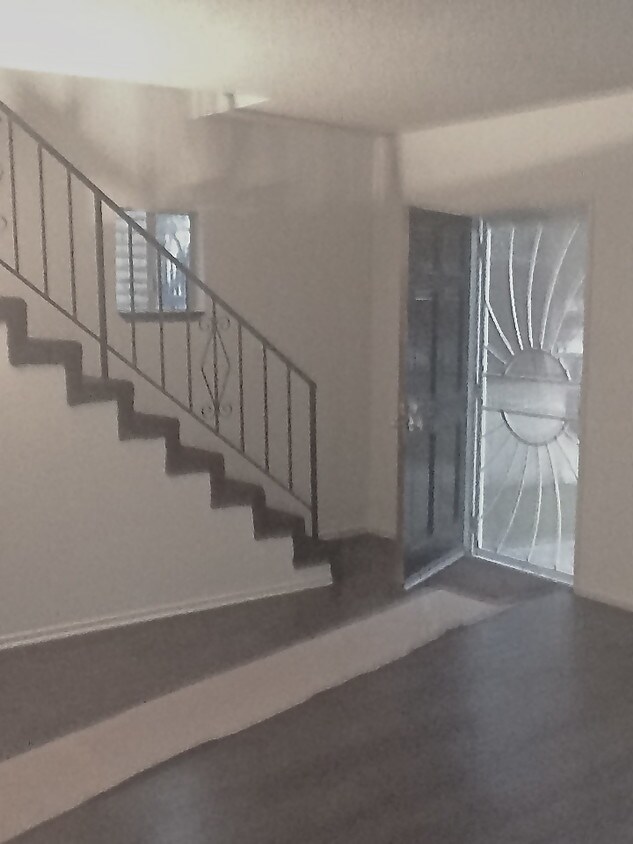 Primary Photo - 304 Temple Avenue
