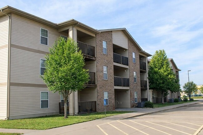 Building Photo - PORTER COMMONS