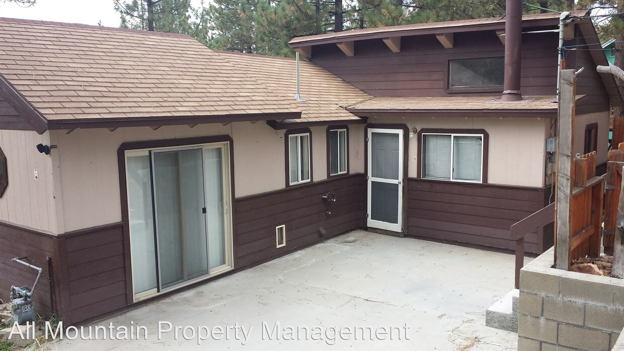 Primary Photo - 40067 Forest Rd