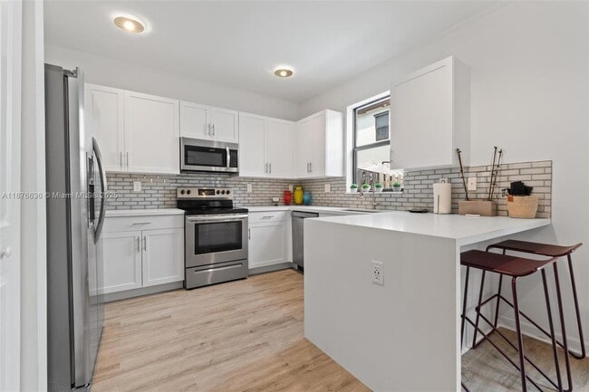 Foto del edificio - 403 NE 212th St