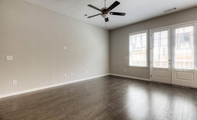 Foto del edificio - 6728 Cadence Blvd