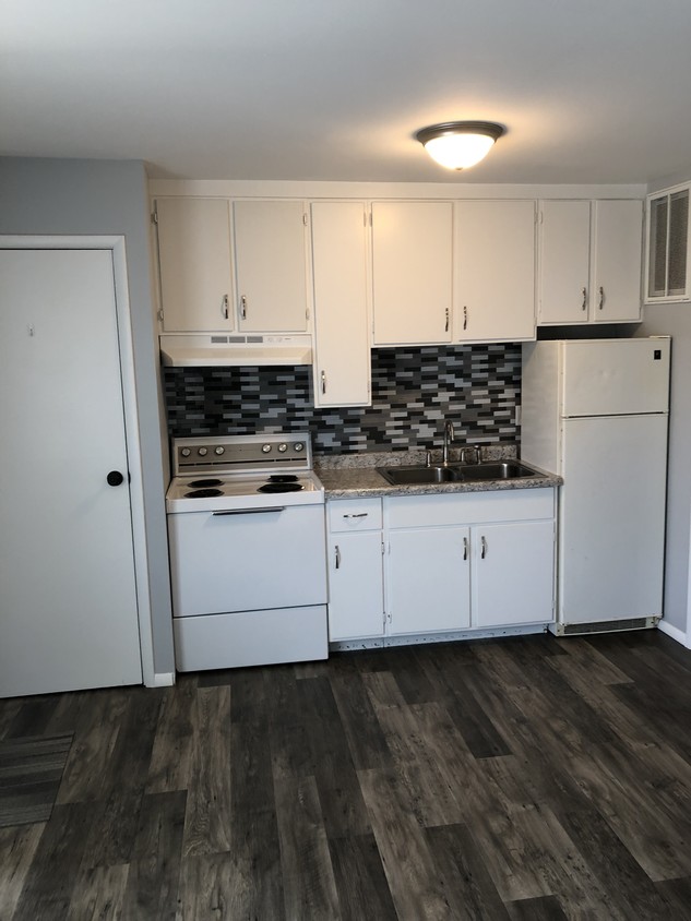 Foto principal - 3441 W Warren Dr