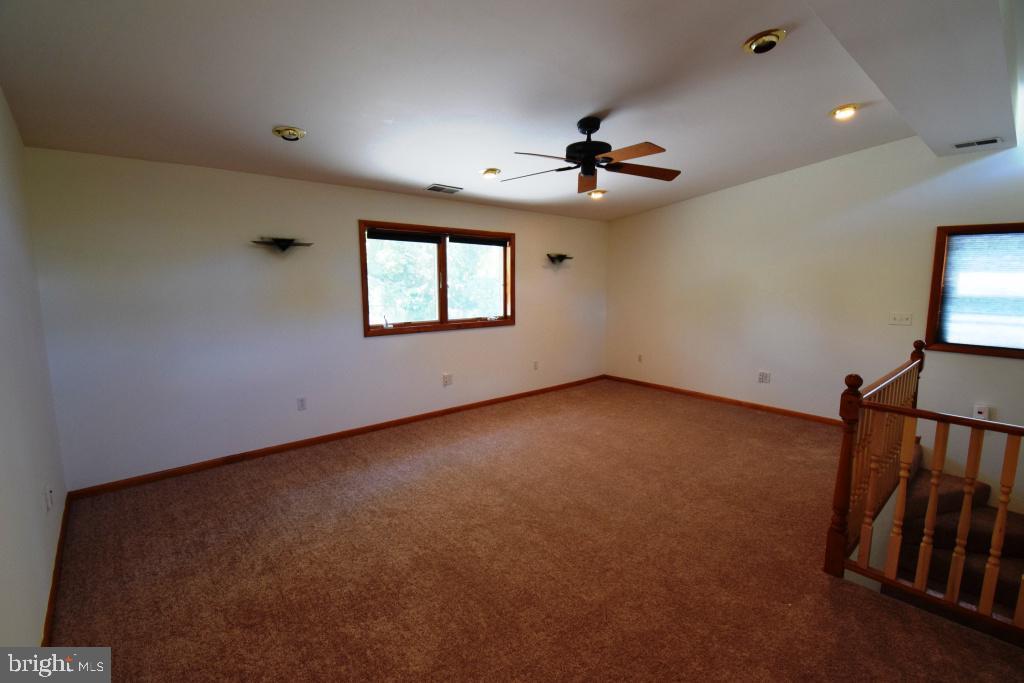 Primary Photo - 1507 Oakview Dr
