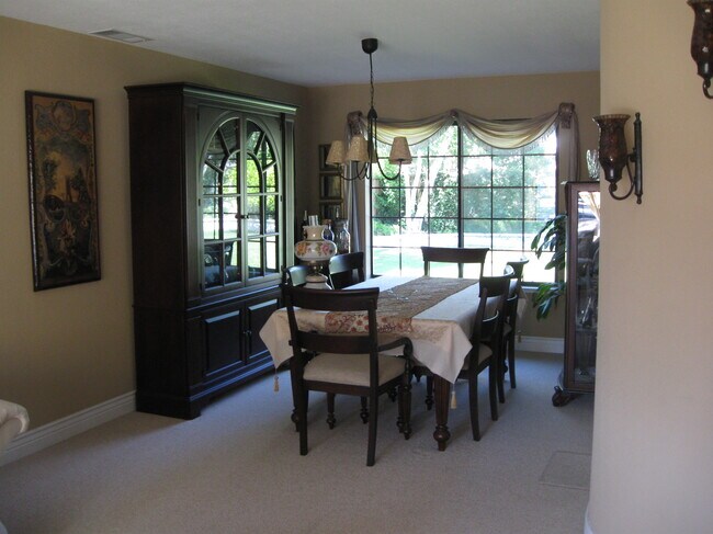 Formal Dinning Room - 3118 Paseo Robles