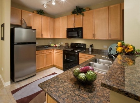 Primary Photo - 884 S Park Ter