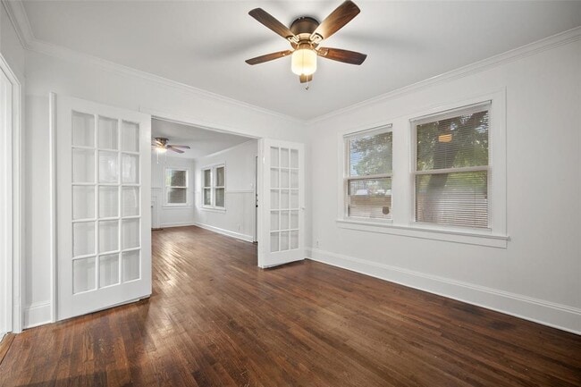 Building Photo - 4605 Harmon Ave