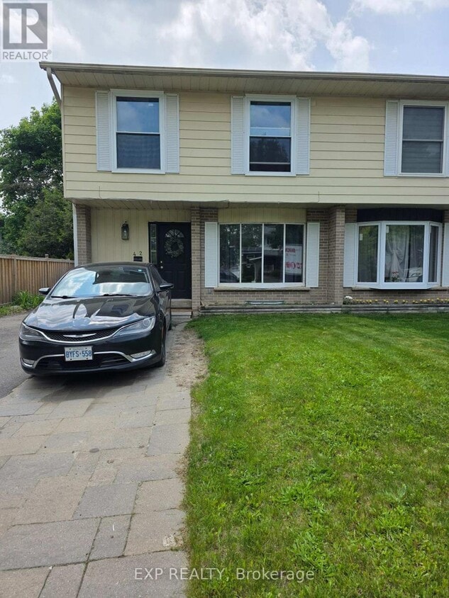 Primary Photo - 42 Marion St