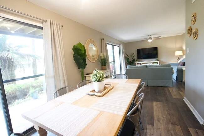 Building Photo - 227 Sandpiper Bay