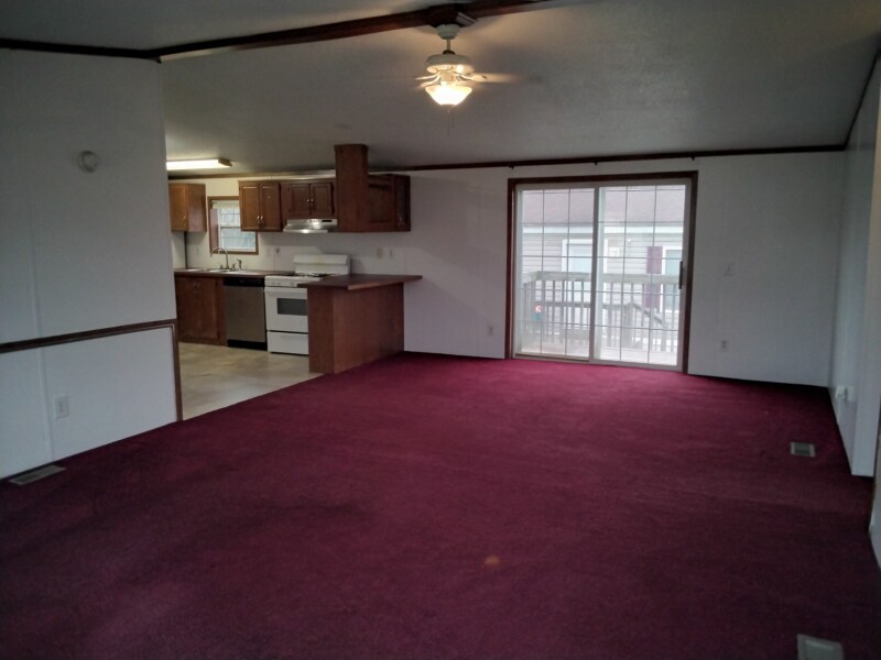 76 Rocky Rd Blairsville, PA 15717 Alquileres en Blairsville, PA