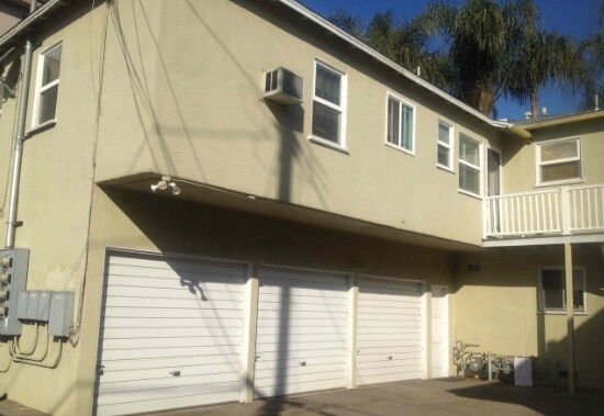 Building Photo - 11246 La Maida St