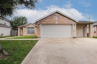 Building Photo - 7027 Parkford Meadow Dr
