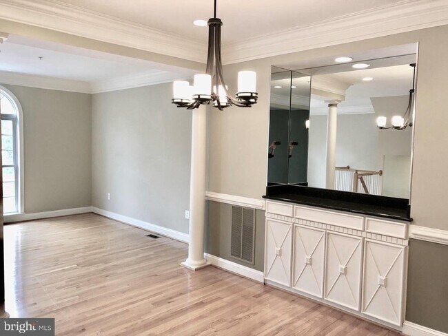 Foto del edificio - 6402 Spring View Pl