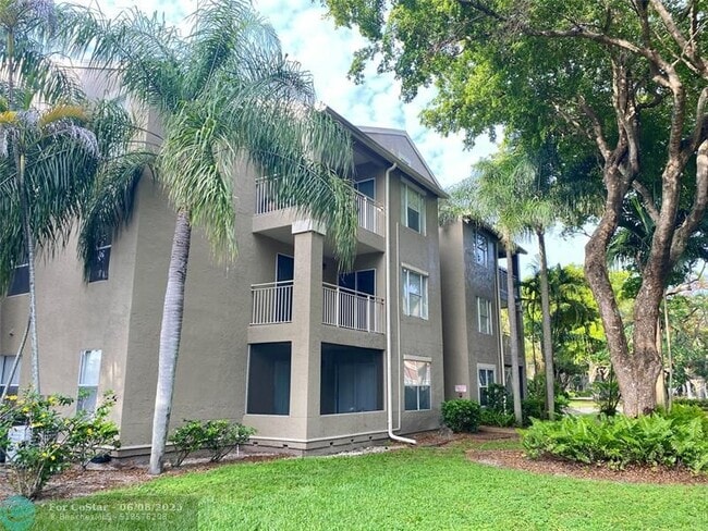 Foto del edificio - 1780 Palm Cove Blvd