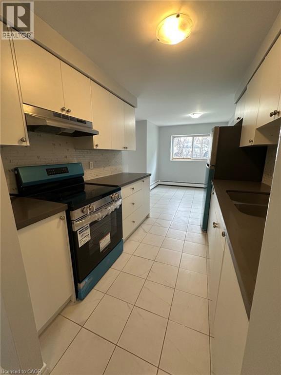 Building Photo - 15 Mowat Blvd