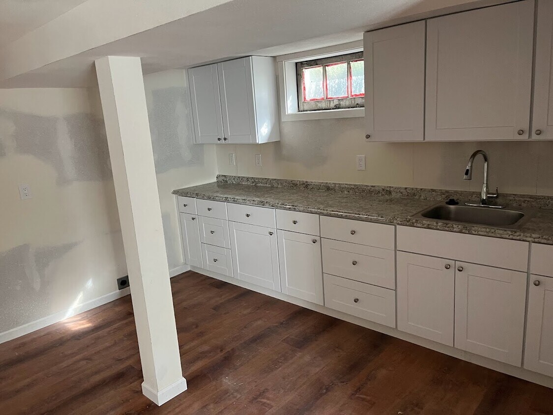 Foto principal - 7423 N Vincent Ave