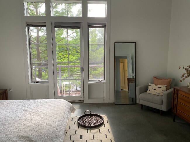 Foto del edificio - 572 Edgewood Ave SE