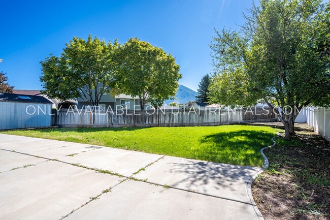 Building Photo - 897 S 1520 E