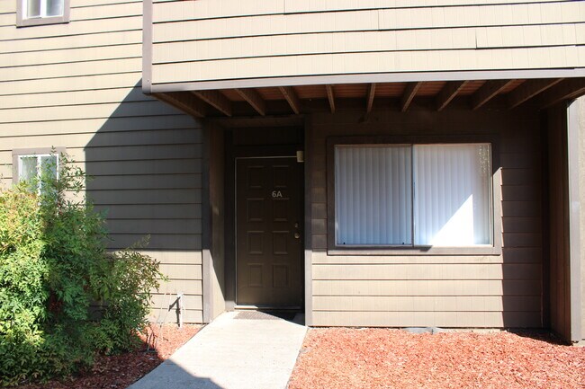 Front - 6 Klondike Ct