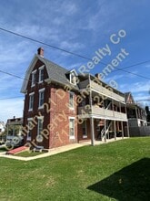 Building Photo - 362 W Broadway