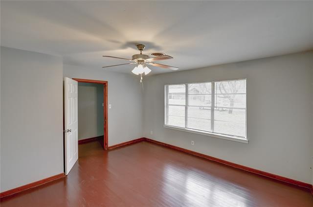 Foto del edificio - 1002 N Stewart St