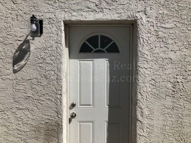 Foto del edificio - 337 N 15th Ave