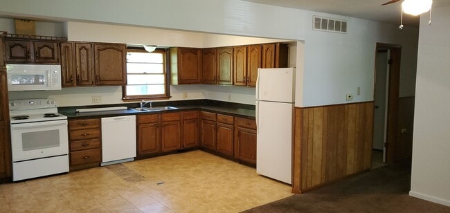 Building Photo - 4608 Orchard Ln