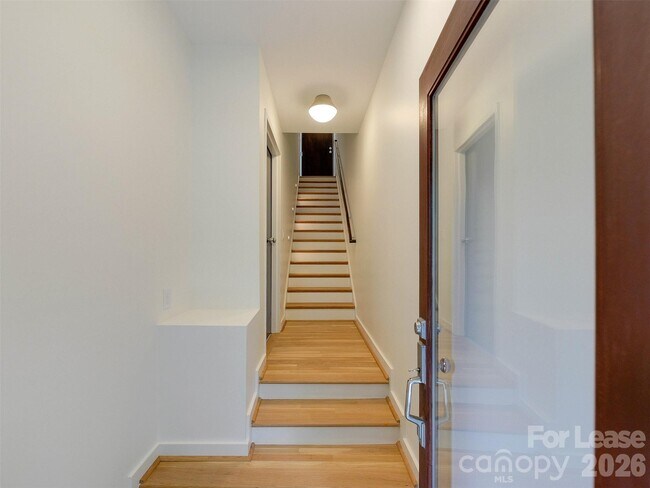 Foto del edificio - 1174 Park West Dr