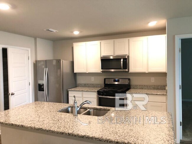 Foto del edificio - 8114 Irwin Loop