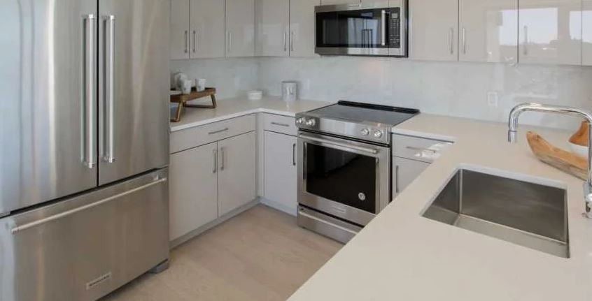 Foto principal - 692 Anderson Ave